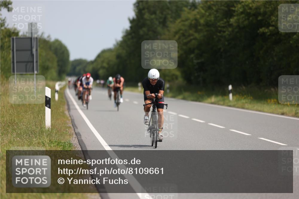 22.06.2025 - Viking Triathlon Yannick Fuchs http://msf.ph/oto/8109661 22.06.2025 11:33:58 Radfahren 28, 65, 184, 199, 283, 327, 369, 621, 635 meine-sportfotos.de