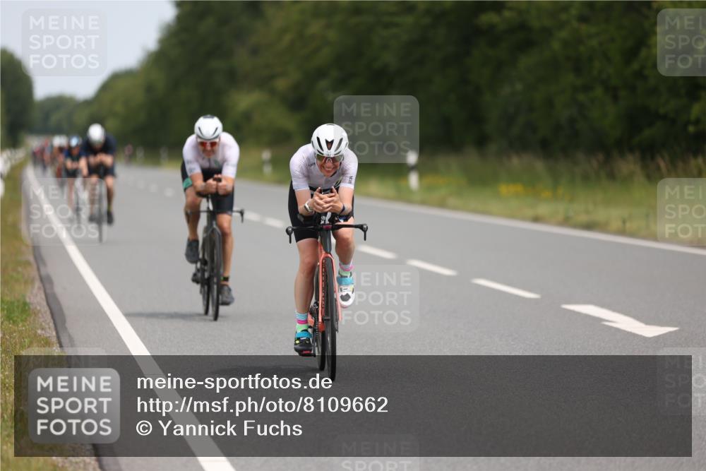 22.06.2025 - Viking Triathlon Yannick Fuchs http://msf.ph/oto/8109662 22.06.2025 12:14:44 Radfahren 182, 210, 241, 254, 353, 358, 411 meine-sportfotos.de