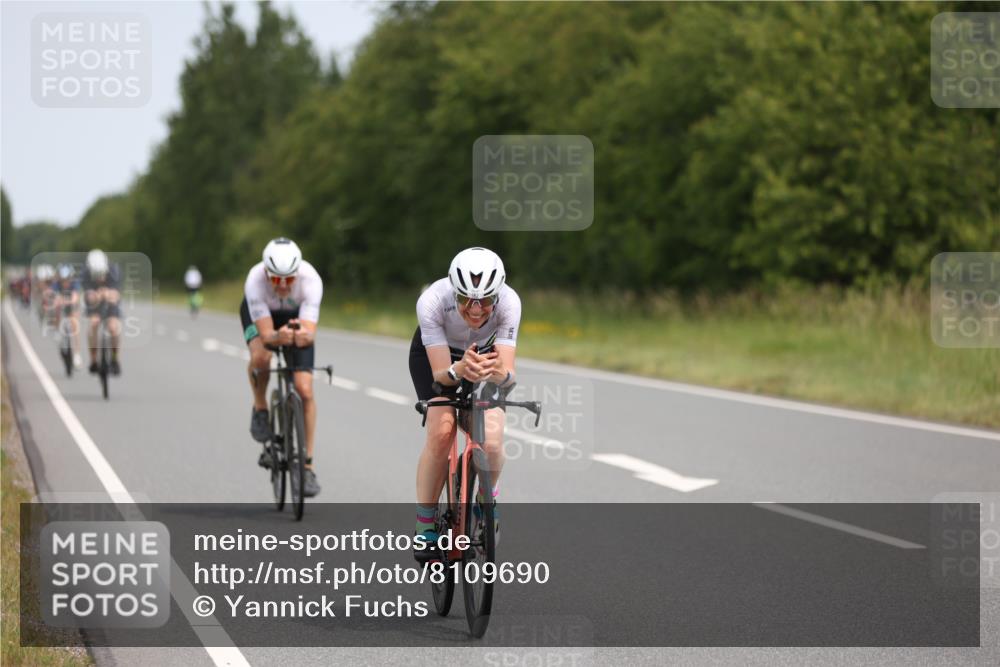 22.06.2025 - Viking Triathlon Yannick Fuchs http://msf.ph/oto/8109690 22.06.2025 12:14:45 Radfahren 182, 210, 241, 254, 329, 353, 358, 411 meine-sportfotos.de