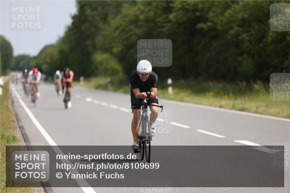 22.06.2025 - Viking Triathlon Yannick Fuchs http://msf.ph/oto/8109699 22.06.2025 11:33:59 Radfahren 28, 65, 66, 184, 199, 283, 327, 369, 621, 635 meine-sportfotos.de