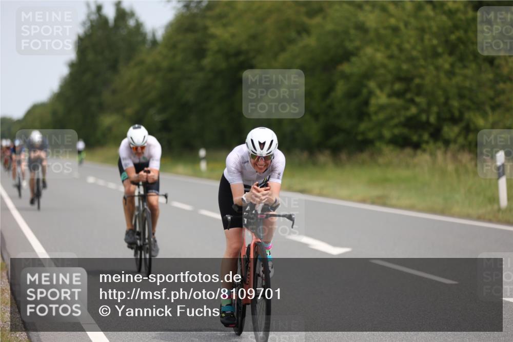 22.06.2025 - Viking Triathlon Yannick Fuchs http://msf.ph/oto/8109701 22.06.2025 12:14:45 Radfahren 182, 210, 241, 254, 329, 353, 358, 411 meine-sportfotos.de