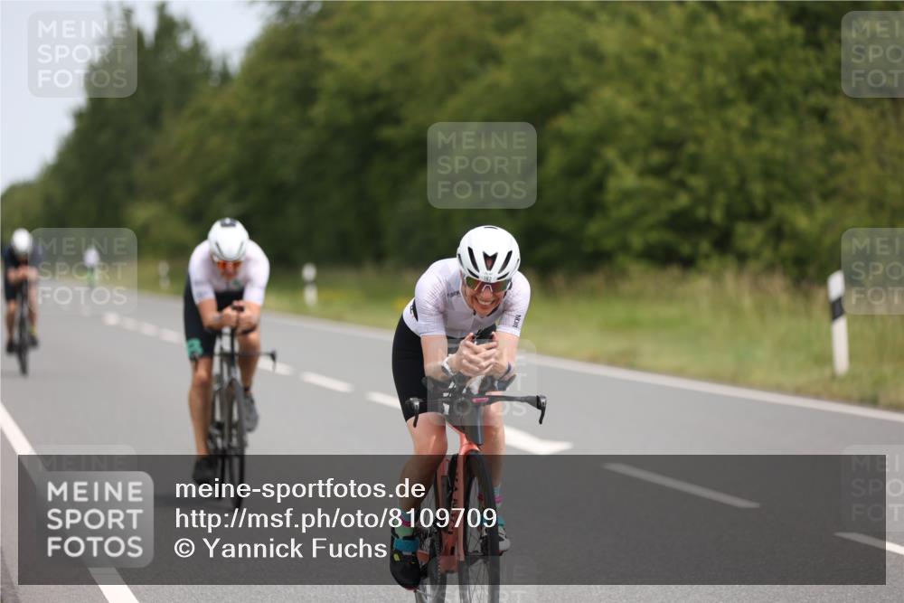 22.06.2025 - Viking Triathlon Yannick Fuchs http://msf.ph/oto/8109709 22.06.2025 12:14:45 Radfahren 182, 210, 241, 254, 329, 353, 358, 411 meine-sportfotos.de