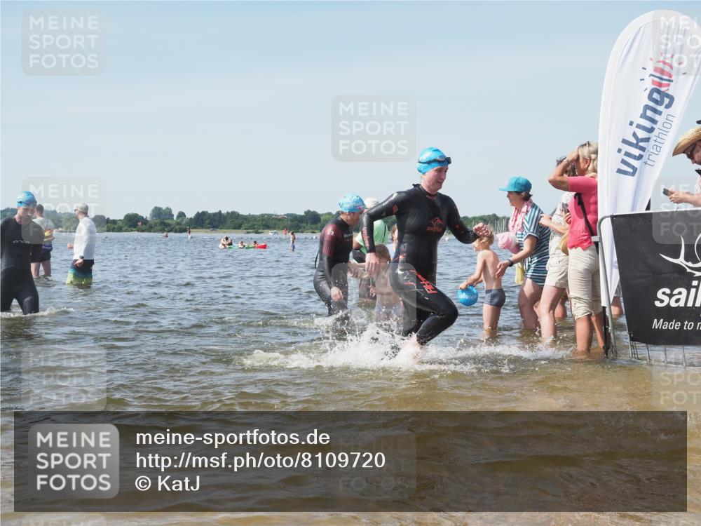22.06.2025 - Viking Triathlon KatJ http://msf.ph/oto/8109720 22.06.2025 10:39:00 Schwimmen 26, 40, 57, 79, 148, 181, 185, 210, 211, 295, 336, 351, 408, 416, 451, 654 meine-sportfotos.de