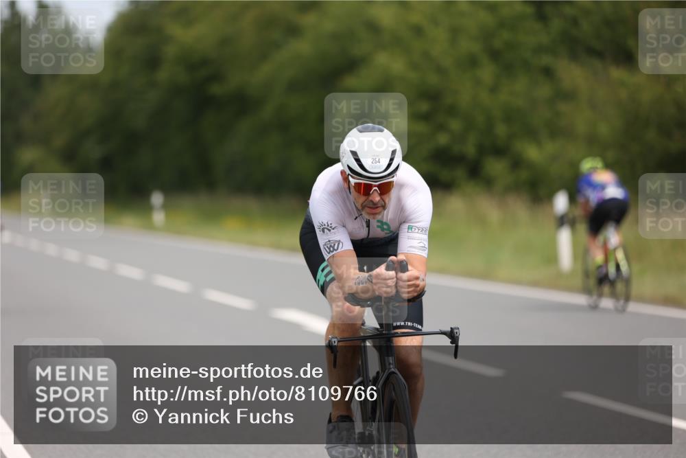 22.06.2025 - Viking Triathlon Yannick Fuchs http://msf.ph/oto/8109766 22.06.2025 12:14:46 Radfahren 182, 210, 241, 254, 329, 353, 358, 411 meine-sportfotos.de