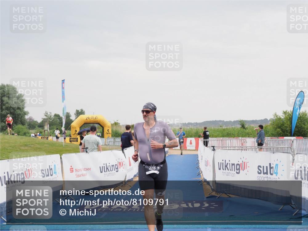 22.06.2025 - Viking Triathlon MichiJ http://msf.ph/oto/8109791 22.06.2025 16:38:50 Ziel 276 meine-sportfotos.de