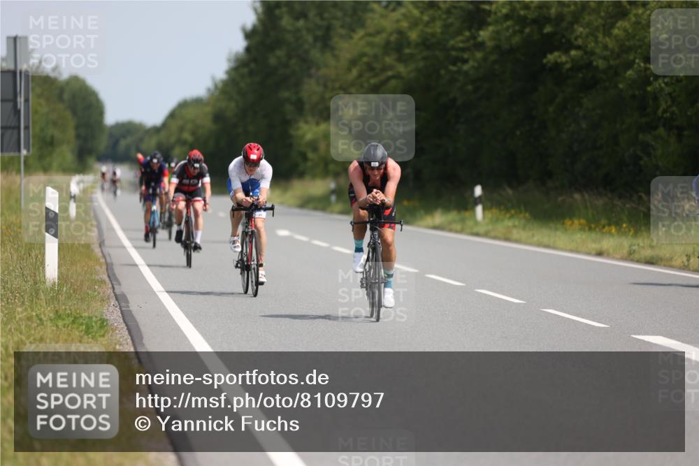 22.06.2025 - Viking Triathlon Yannick Fuchs http://msf.ph/oto/8109797 22.06.2025 11:34:02 Radfahren 65, 66, 184, 186, 199, 283, 327, 369, 621, 635 meine-sportfotos.de