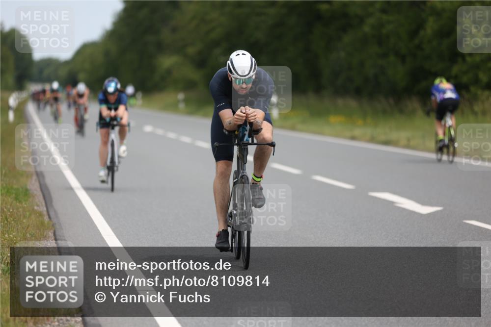22.06.2025 - Viking Triathlon Yannick Fuchs http://msf.ph/oto/8109814 22.06.2025 12:14:48 Radfahren 182, 210, 254, 329, 353, 358, 376, 411 meine-sportfotos.de