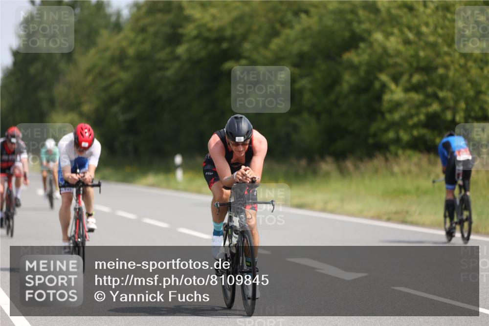 22.06.2025 - Viking Triathlon Yannick Fuchs http://msf.ph/oto/8109845 22.06.2025 11:34:03 Radfahren 65, 66, 184, 186, 199, 283, 327, 330, 369, 621, 635 meine-sportfotos.de