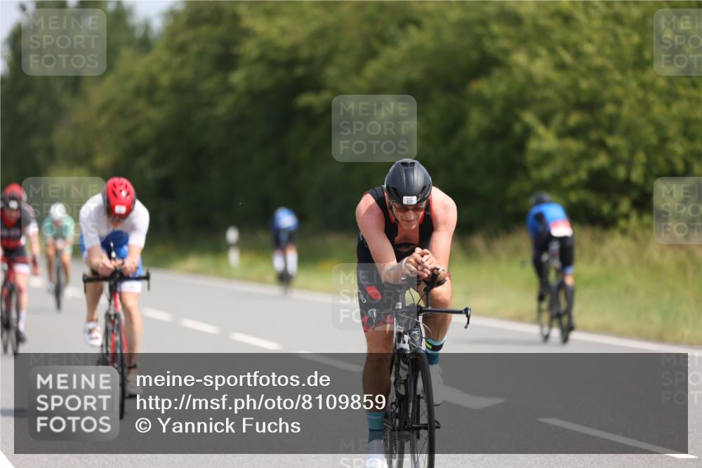 22.06.2025 - Viking Triathlon Yannick Fuchs http://msf.ph/oto/8109859 22.06.2025 11:34:03 Radfahren 65, 66, 184, 186, 199, 283, 327, 330, 369, 621, 635 meine-sportfotos.de