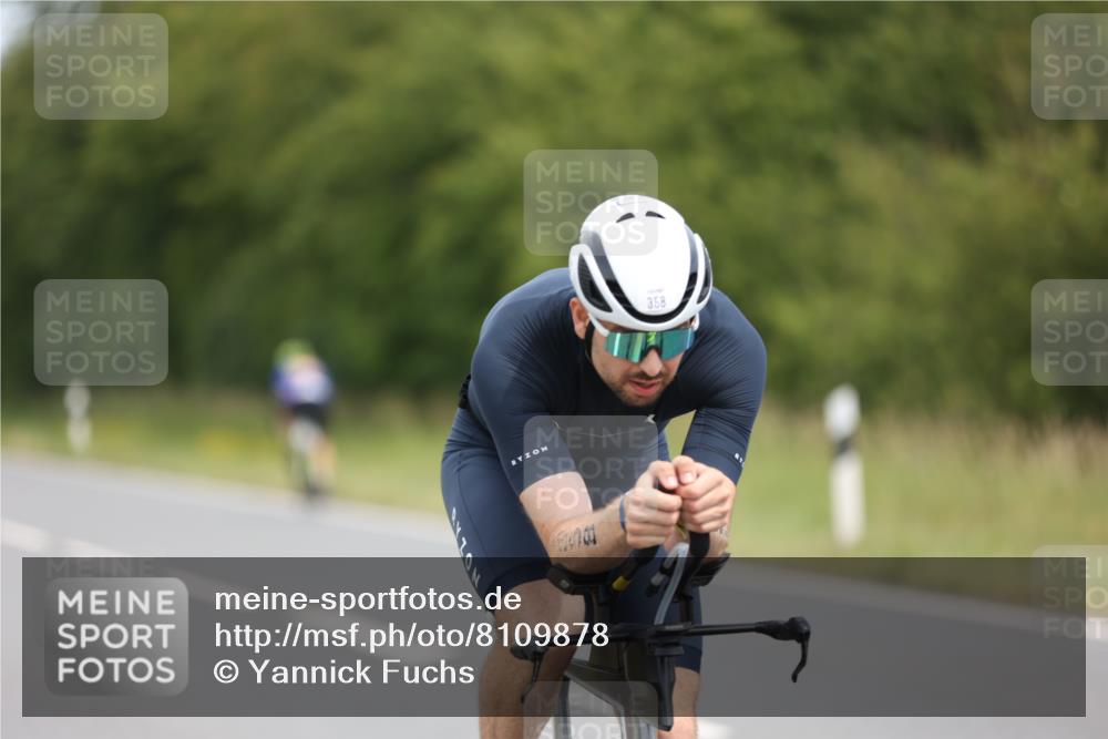 22.06.2025 - Viking Triathlon Yannick Fuchs http://msf.ph/oto/8109878 22.06.2025 12:14:49 Radfahren 182, 210, 254, 329, 353, 358, 376, 411 meine-sportfotos.de