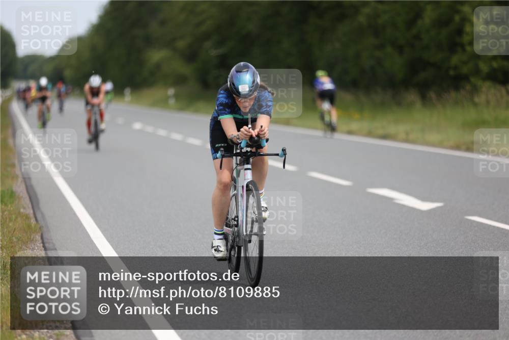 22.06.2025 - Viking Triathlon Yannick Fuchs http://msf.ph/oto/8109885 22.06.2025 12:14:50 Radfahren 210, 254, 329, 353, 358, 376, 411 meine-sportfotos.de