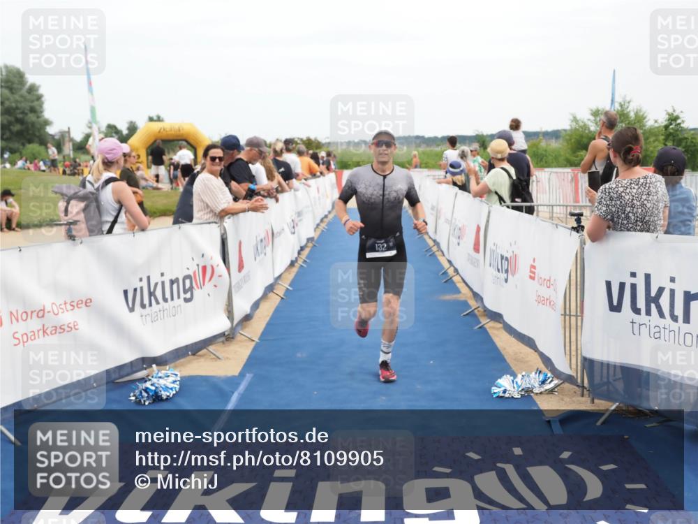 22.06.2025 - Viking Triathlon MichiJ http://msf.ph/oto/8109905 22.06.2025 15:01:18 Ziel 132 meine-sportfotos.de