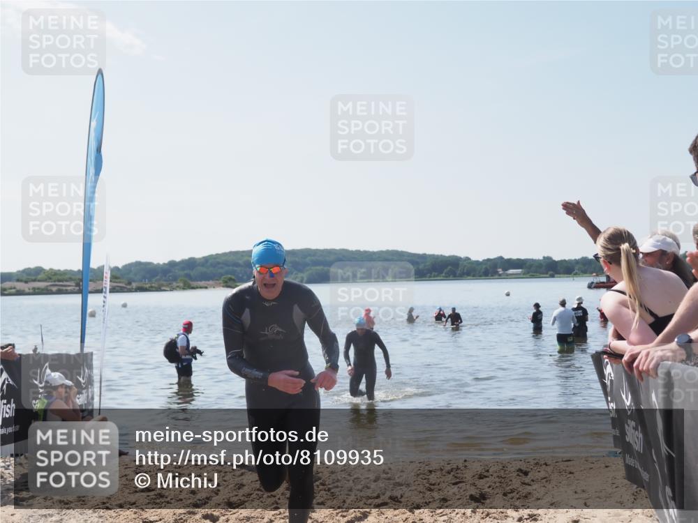 22.06.2025 - Viking Triathlon MichiJ http://msf.ph/oto/8109935 22.06.2025 10:59:14 Schwimmen 222, 234, 459 meine-sportfotos.de