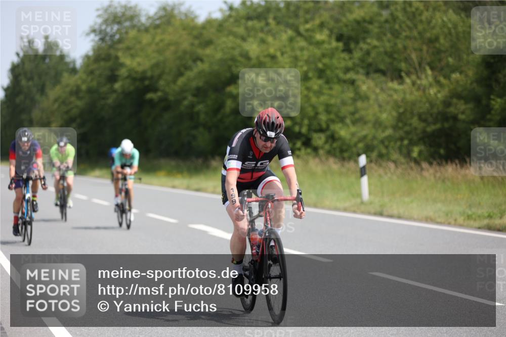 22.06.2025 - Viking Triathlon Yannick Fuchs http://msf.ph/oto/8109958 22.06.2025 11:34:06 Radfahren 65, 66, 184, 186, 199, 327, 330, 369, 510, 621 meine-sportfotos.de