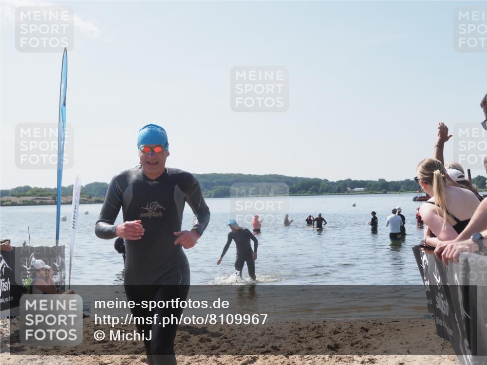 22.06.2025 - Viking Triathlon MichiJ http://msf.ph/oto/8109967 22.06.2025 10:59:15 Schwimmen 222, 459 meine-sportfotos.de