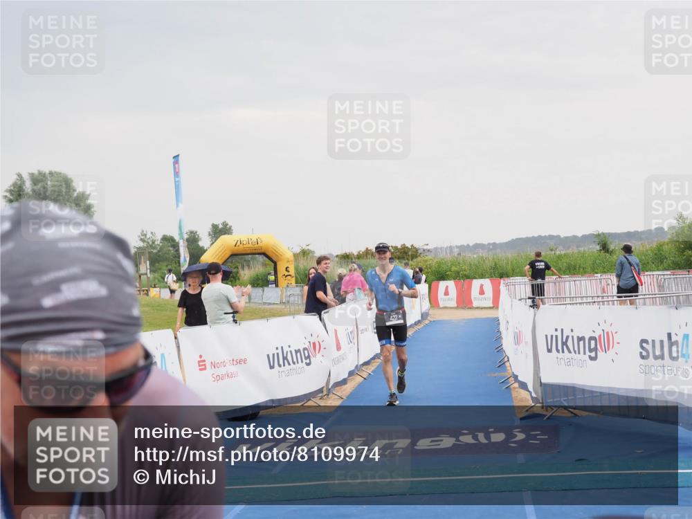 22.06.2025 - Viking Triathlon MichiJ http://msf.ph/oto/8109974 22.06.2025 16:38:56 Ziel 422 meine-sportfotos.de