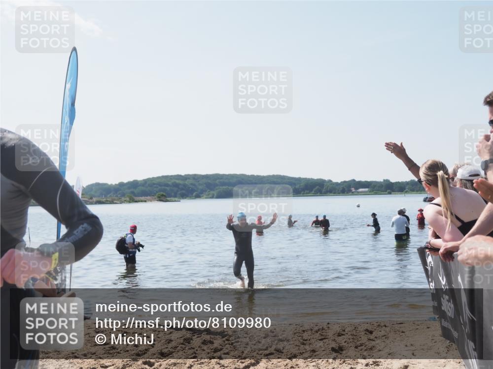 22.06.2025 - Viking Triathlon MichiJ http://msf.ph/oto/8109980 22.06.2025 10:59:16 Schwimmen 222, 459 meine-sportfotos.de