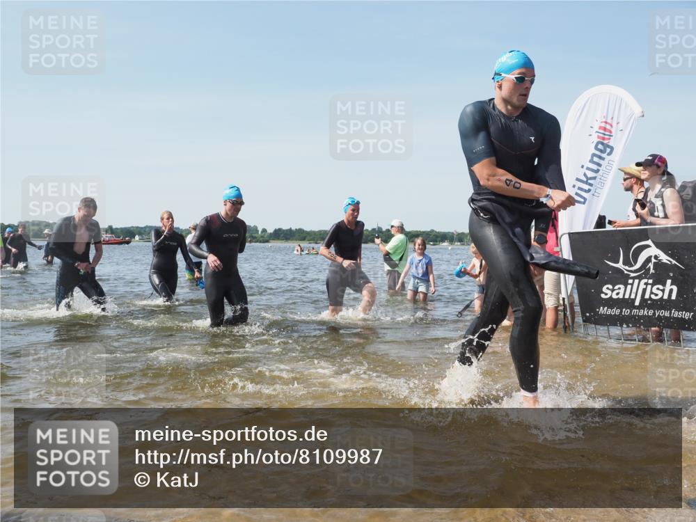 22.06.2025 - Viking Triathlon KatJ http://msf.ph/oto/8109987 22.06.2025 10:39:06 Schwimmen 40, 57, 79, 148, 181, 182, 185, 210, 276, 295, 351, 386, 408, 416, 451, 536, 654 meine-sportfotos.de