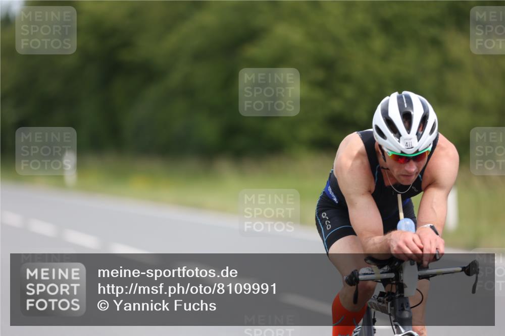 22.06.2025 - Viking Triathlon Yannick Fuchs http://msf.ph/oto/8109991 22.06.2025 12:14:54 Radfahren 72, 210, 329, 353, 376, 411, 433, 553 meine-sportfotos.de