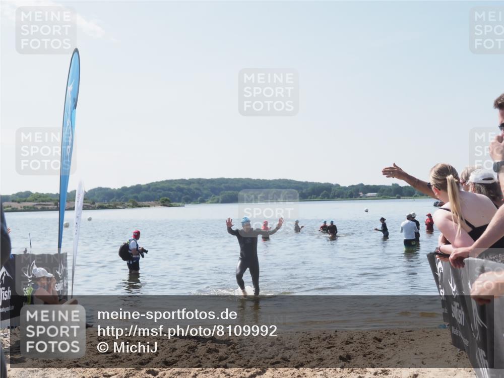 22.06.2025 - Viking Triathlon MichiJ http://msf.ph/oto/8109992 22.06.2025 10:59:16 Schwimmen 222, 459 meine-sportfotos.de