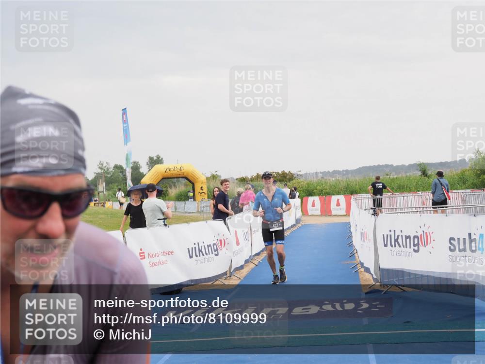 22.06.2025 - Viking Triathlon MichiJ http://msf.ph/oto/8109999 22.06.2025 16:38:57 Ziel 422 meine-sportfotos.de