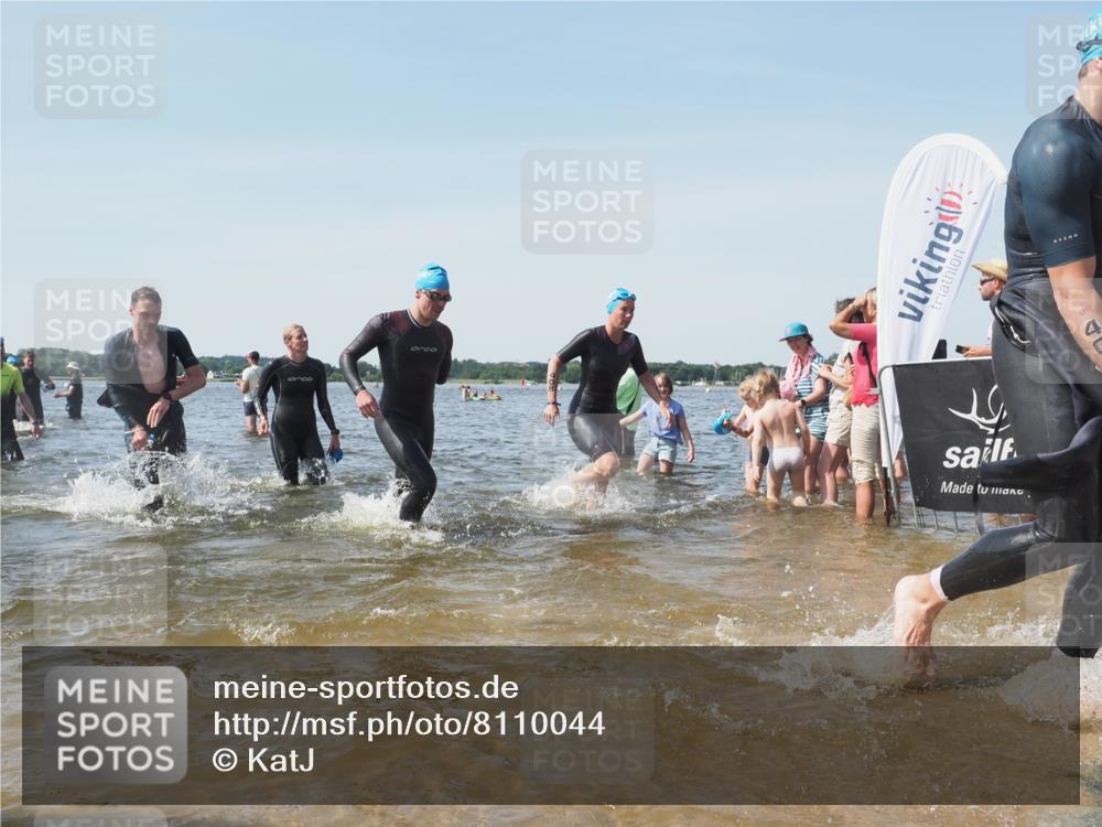 22.06.2025 - Viking Triathlon KatJ http://msf.ph/oto/8110044 22.06.2025 10:39:06 Schwimmen 40, 57, 79, 148, 181, 182, 185, 210, 276, 295, 351, 386, 408, 416, 451, 536, 654 meine-sportfotos.de