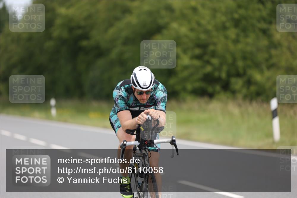 22.06.2025 - Viking Triathlon Yannick Fuchs http://msf.ph/oto/8110058 22.06.2025 12:14:56 Radfahren 72, 329, 353, 376, 411, 433, 553 meine-sportfotos.de