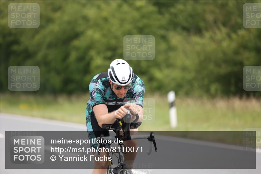 22.06.2025 - Viking Triathlon Yannick Fuchs http://msf.ph/oto/8110071 22.06.2025 12:14:57 Radfahren 72, 329, 353, 376, 411, 433, 553 meine-sportfotos.de