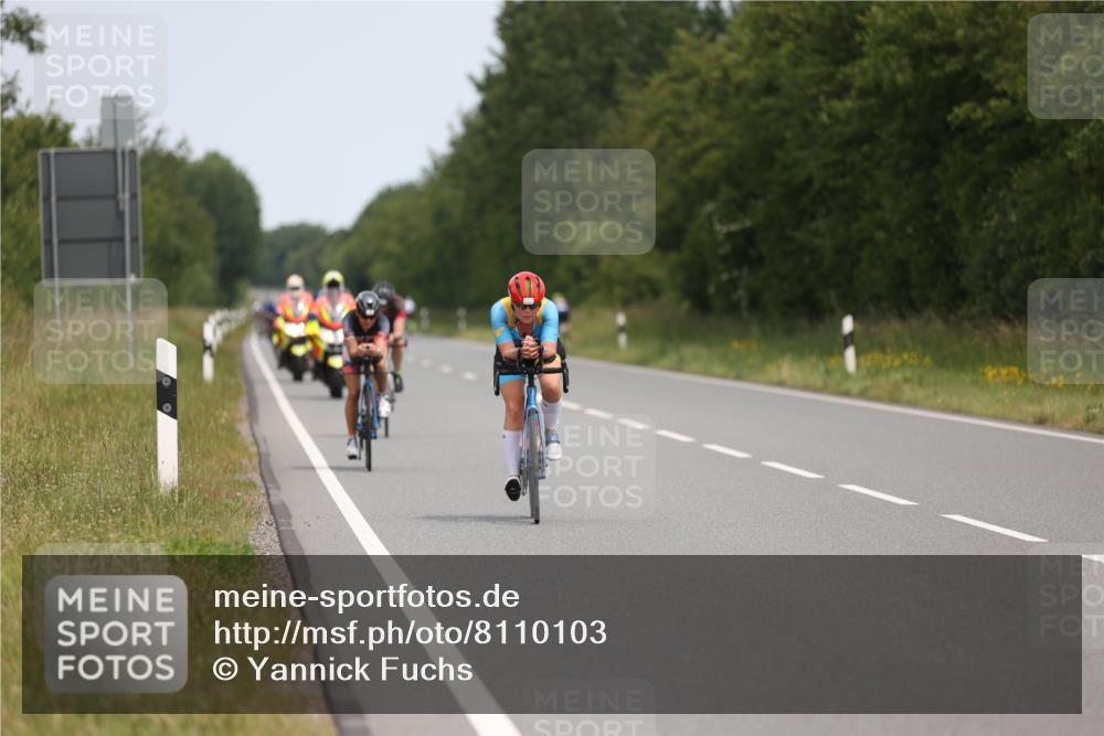 22.06.2025 - Viking Triathlon Yannick Fuchs http://msf.ph/oto/8110103 22.06.2025 12:14:58 Radfahren 72, 329, 353, 376, 411, 433, 553 meine-sportfotos.de