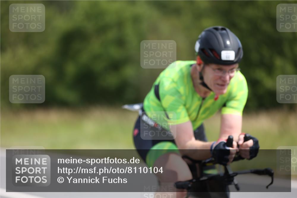 22.06.2025 - Viking Triathlon Yannick Fuchs http://msf.ph/oto/8110104 22.06.2025 11:34:09 Radfahren 65, 66, 125, 186, 199, 330, 369, 510, 611, 621 meine-sportfotos.de