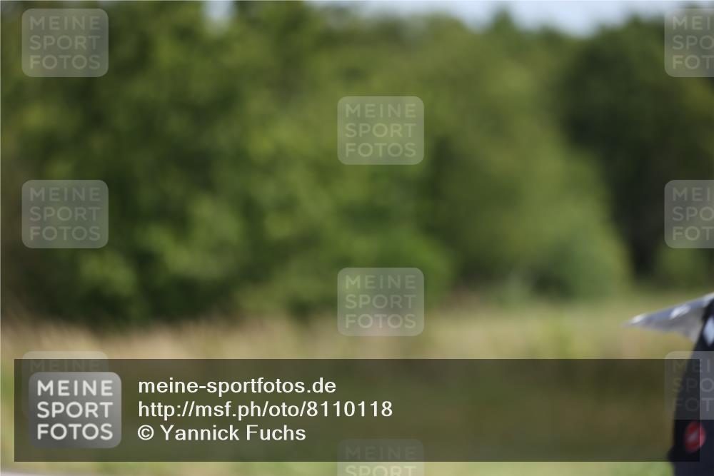 22.06.2025 - Viking Triathlon Yannick Fuchs http://msf.ph/oto/8110118 22.06.2025 11:34:10 Radfahren 65, 66, 125, 186, 199, 330, 360, 510, 611, 621, 660 meine-sportfotos.de