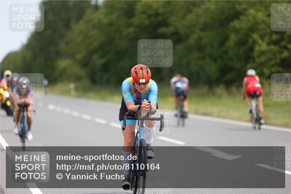 22.06.2025 - Viking Triathlon Yannick Fuchs http://msf.ph/oto/8110164 22.06.2025 12:15:00 Radfahren 72, 376, 433, 553 meine-sportfotos.de
