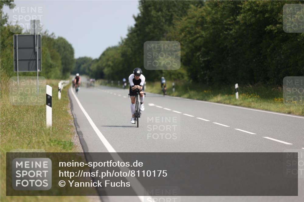 22.06.2025 - Viking Triathlon Yannick Fuchs http://msf.ph/oto/8110175 22.06.2025 11:34:16 Radfahren 125, 330, 348, 360, 478, 510, 611, 660 meine-sportfotos.de