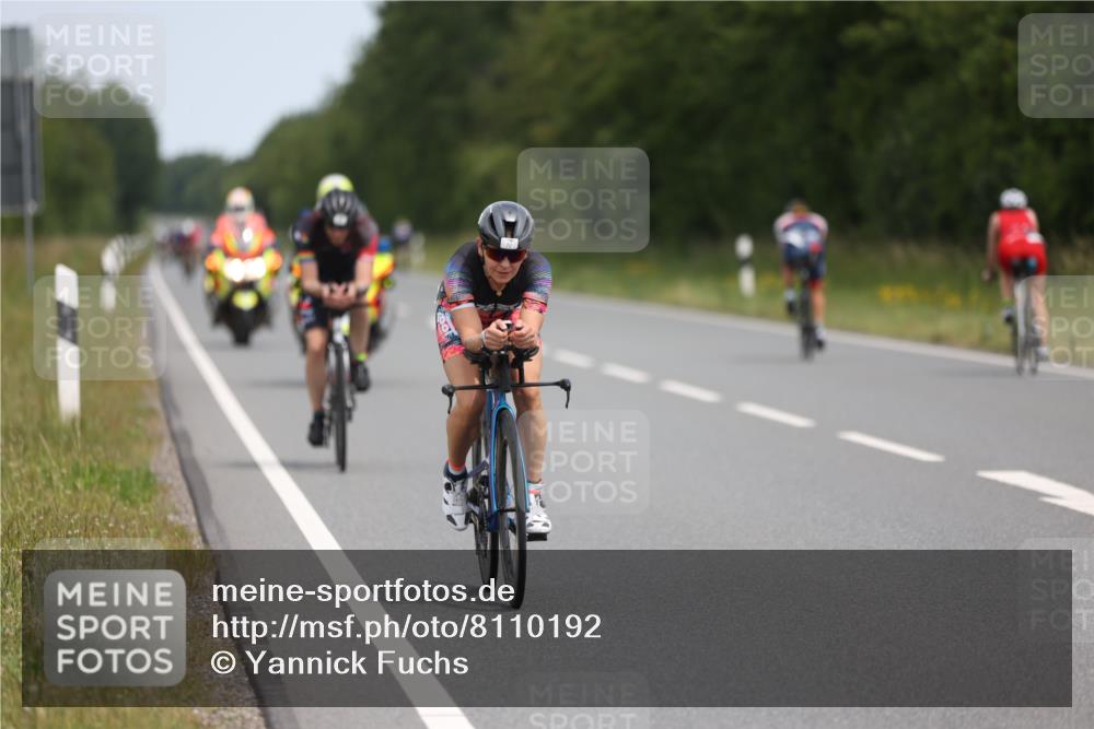 22.06.2025 - Viking Triathlon Yannick Fuchs http://msf.ph/oto/8110192 22.06.2025 12:15:01 Radfahren 72, 376, 433, 553, 555 meine-sportfotos.de