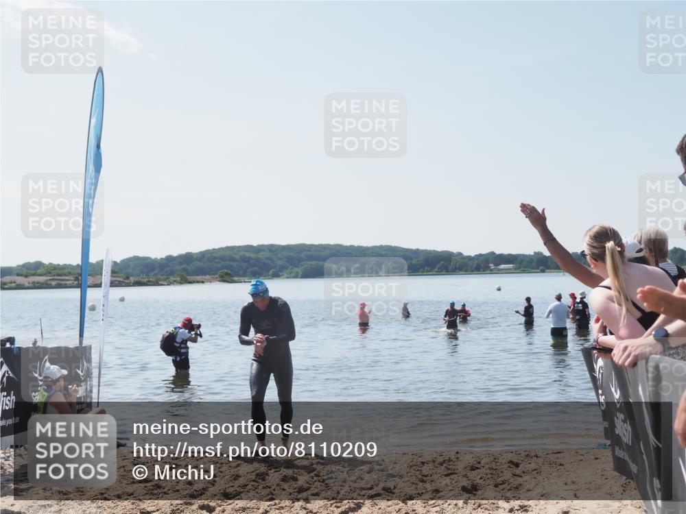 22.06.2025 - Viking Triathlon MichiJ http://msf.ph/oto/8110209 22.06.2025 10:59:19 Schwimmen 222, 459, 476 meine-sportfotos.de