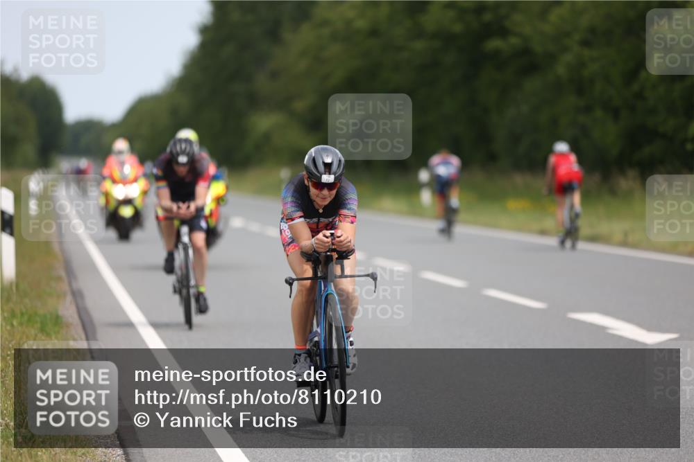 22.06.2025 - Viking Triathlon Yannick Fuchs http://msf.ph/oto/8110210 22.06.2025 12:15:02 Radfahren 72, 433, 553, 555 meine-sportfotos.de