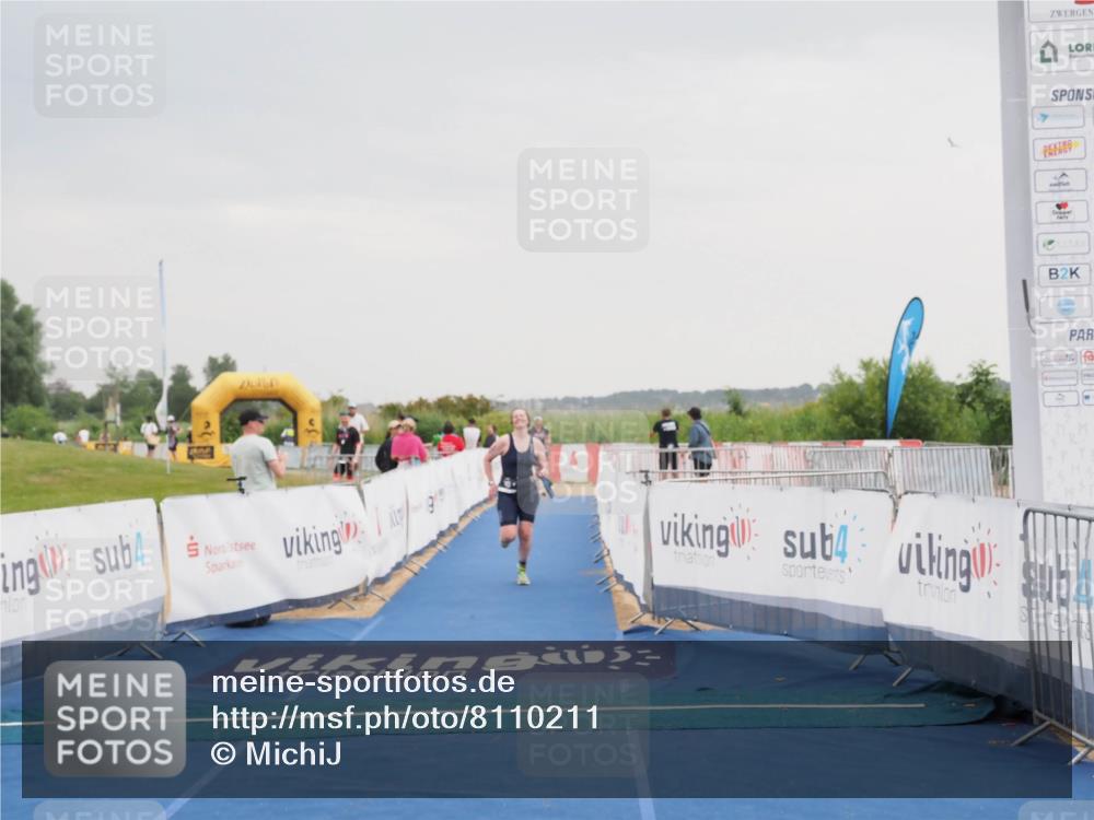 22.06.2025 - Viking Triathlon MichiJ http://msf.ph/oto/8110211 22.06.2025 16:39:18 Ziel 140 meine-sportfotos.de