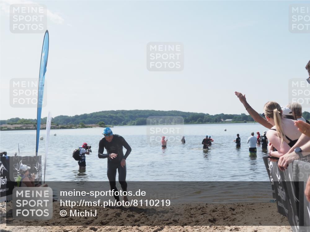 22.06.2025 - Viking Triathlon MichiJ http://msf.ph/oto/8110219 22.06.2025 10:59:19 Schwimmen 222, 459, 476 meine-sportfotos.de
