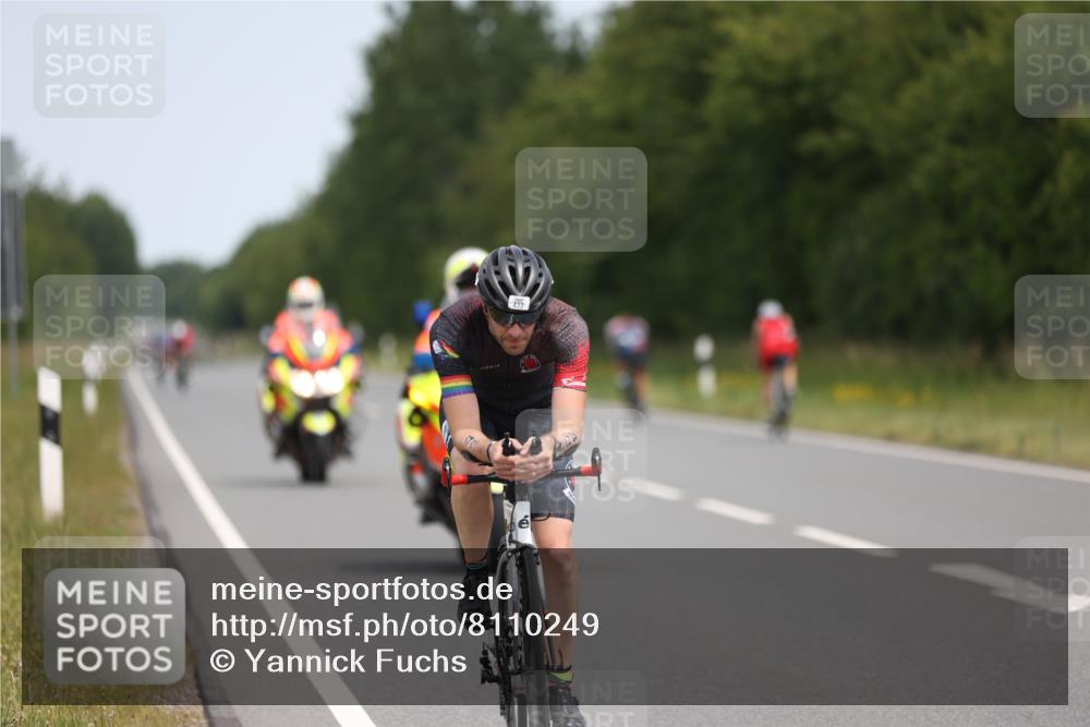 22.06.2025 - Viking Triathlon Yannick Fuchs http://msf.ph/oto/8110249 22.06.2025 12:15:03 Radfahren 72, 433, 553, 555 meine-sportfotos.de