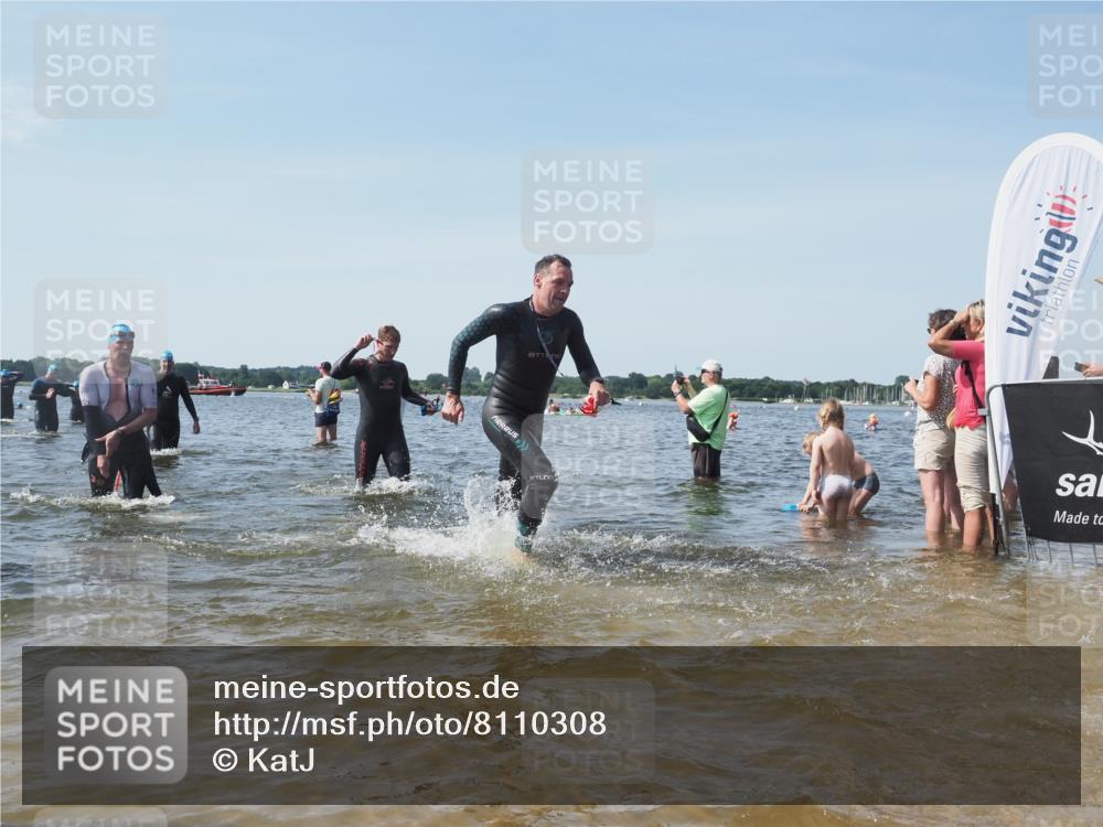 22.06.2025 - Viking Triathlon KatJ http://msf.ph/oto/8110308 22.06.2025 10:39:14 Schwimmen 79, 83, 148, 182, 195, 238, 276, 295, 351, 386, 536, 654 meine-sportfotos.de