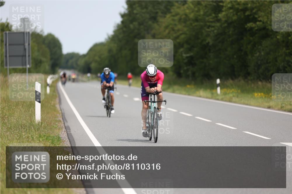 22.06.2025 - Viking Triathlon Yannick Fuchs http://msf.ph/oto/8110316 22.06.2025 12:15:14 Radfahren 153, 355, 440, 555 meine-sportfotos.de