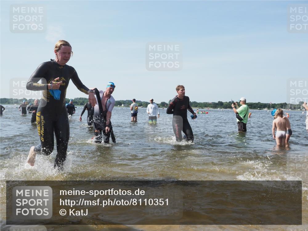 22.06.2025 - Viking Triathlon KatJ http://msf.ph/oto/8110351 22.06.2025 10:39:15 Schwimmen 79, 83, 148, 182, 195, 238, 276, 295, 351, 386, 474, 536, 654 meine-sportfotos.de