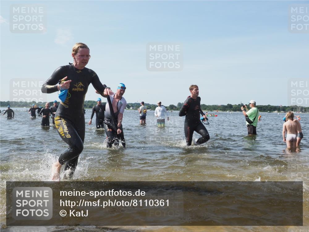 22.06.2025 - Viking Triathlon KatJ http://msf.ph/oto/8110361 22.06.2025 10:39:15 Schwimmen 79, 83, 148, 182, 195, 238, 276, 295, 351, 386, 474, 536, 654 meine-sportfotos.de