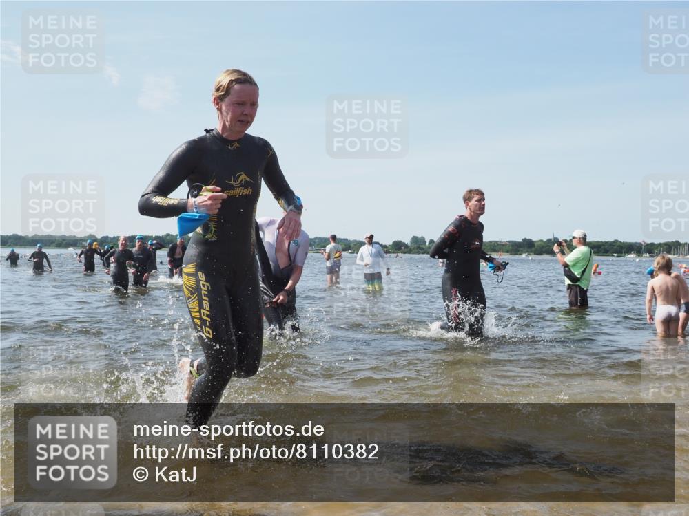 22.06.2025 - Viking Triathlon KatJ http://msf.ph/oto/8110382 22.06.2025 10:39:15 Schwimmen 79, 83, 148, 182, 195, 238, 276, 295, 351, 386, 474, 536, 654 meine-sportfotos.de