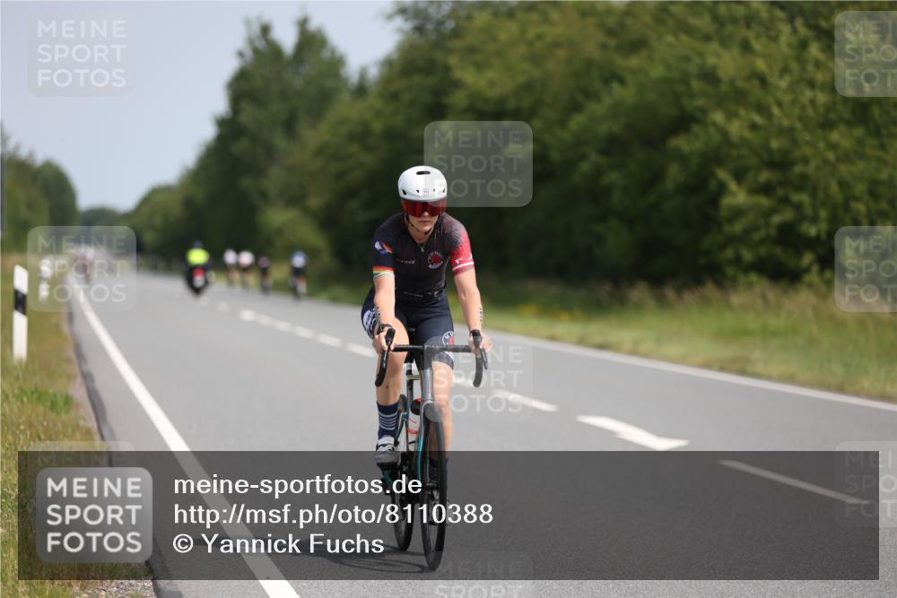 22.06.2025 - Viking Triathlon Yannick Fuchs http://msf.ph/oto/8110388 22.06.2025 11:34:32 Radfahren 12, 221 meine-sportfotos.de