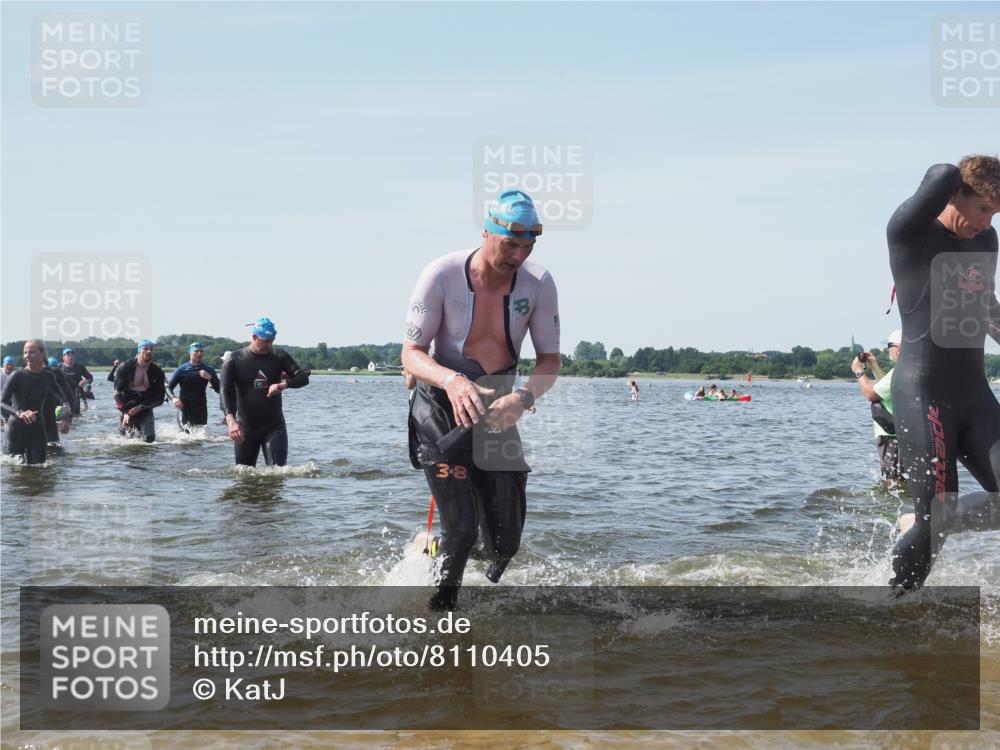 22.06.2025 - Viking Triathlon KatJ http://msf.ph/oto/8110405 22.06.2025 10:39:17 Schwimmen 79, 83, 182, 195, 238, 276, 295, 298, 324, 351, 386, 474, 536, 654 meine-sportfotos.de