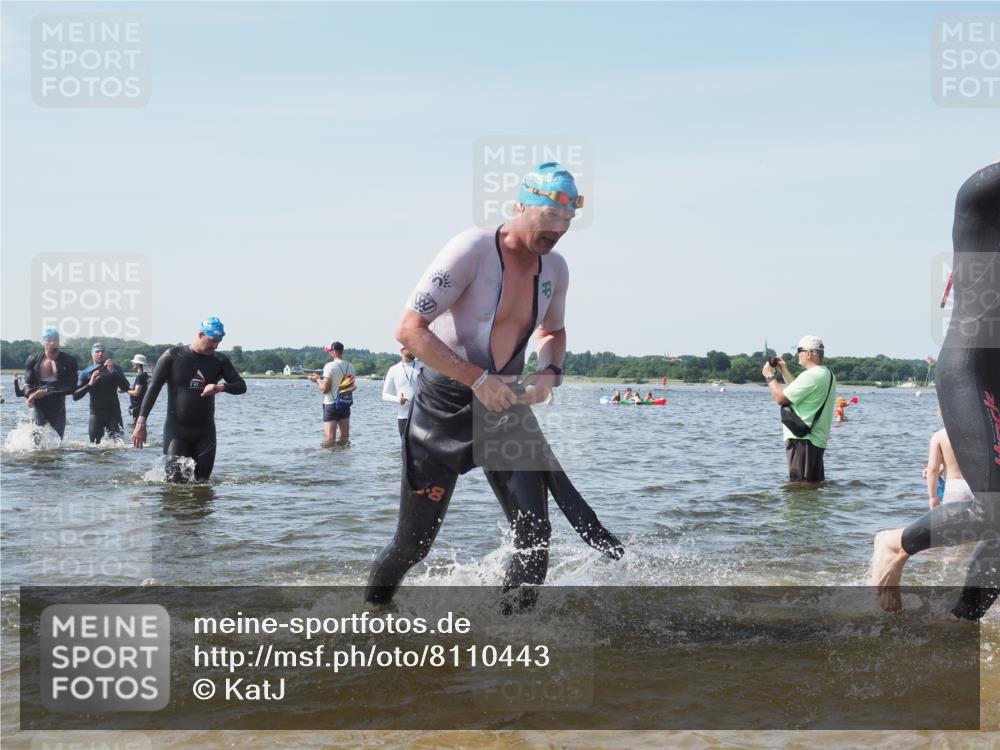 22.06.2025 - Viking Triathlon KatJ http://msf.ph/oto/8110443 22.06.2025 10:39:17 Schwimmen 79, 83, 182, 195, 238, 276, 295, 298, 324, 351, 386, 474, 536, 654 meine-sportfotos.de