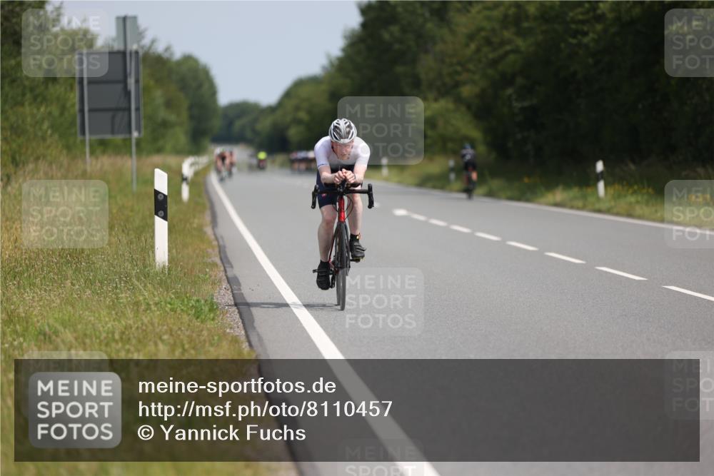 22.06.2025 - Viking Triathlon Yannick Fuchs http://msf.ph/oto/8110457 22.06.2025 11:34:44 Radfahren 230, 421, 613, 616 meine-sportfotos.de