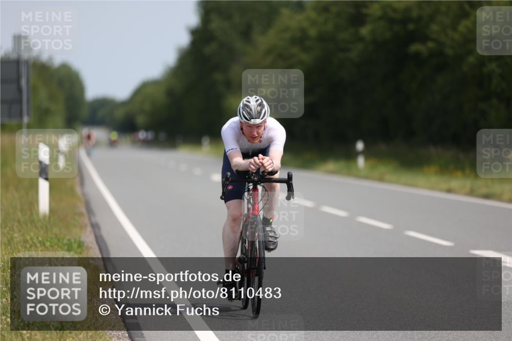 22.06.2025 - Viking Triathlon Yannick Fuchs http://msf.ph/oto/8110483 22.06.2025 11:34:45 Radfahren 230, 421, 613, 616 meine-sportfotos.de