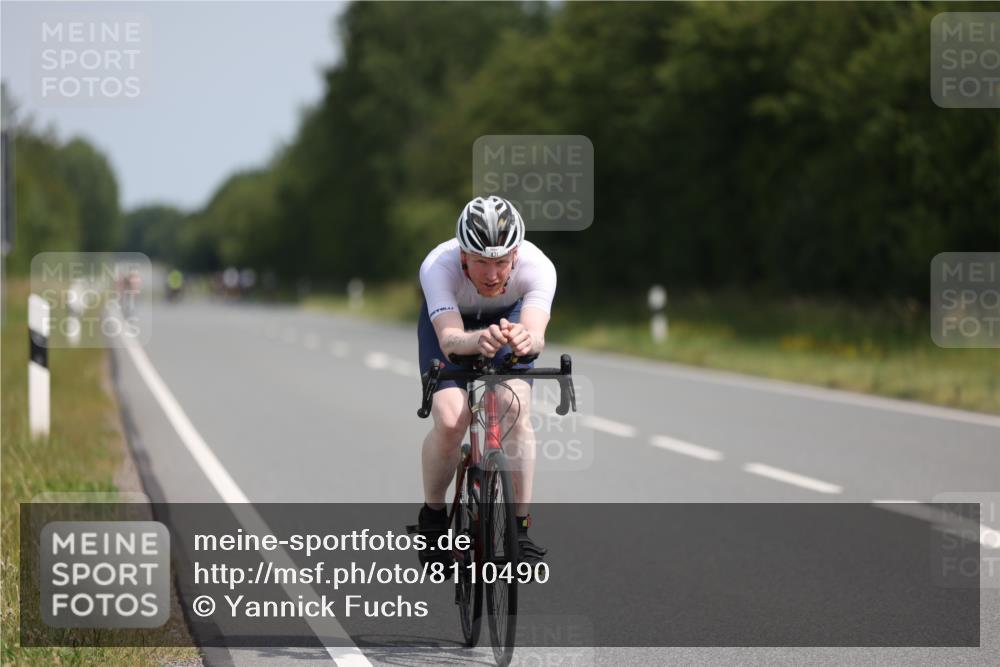 22.06.2025 - Viking Triathlon Yannick Fuchs http://msf.ph/oto/8110490 22.06.2025 11:34:45 Radfahren 230, 421, 613, 616 meine-sportfotos.de